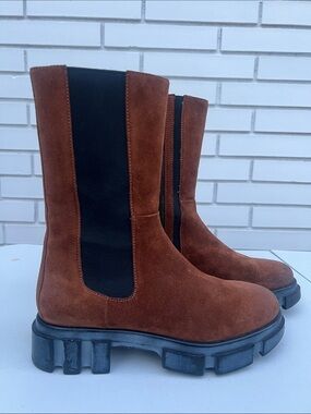 Free People Brown Suede Chelsea Lug Sole Ankle Boots 38 (7.5-8)